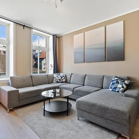 Ny Sentral Og Moderne Leilighet Кристиансанд Экстерьер фото