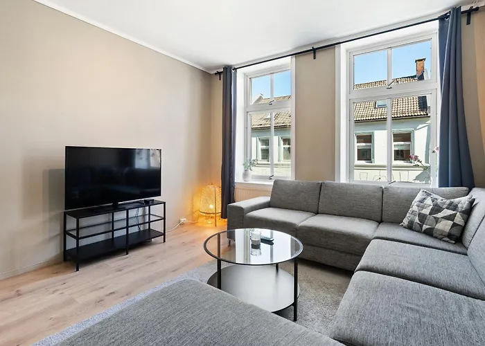 Ny Sentral Og Moderne Leilighet