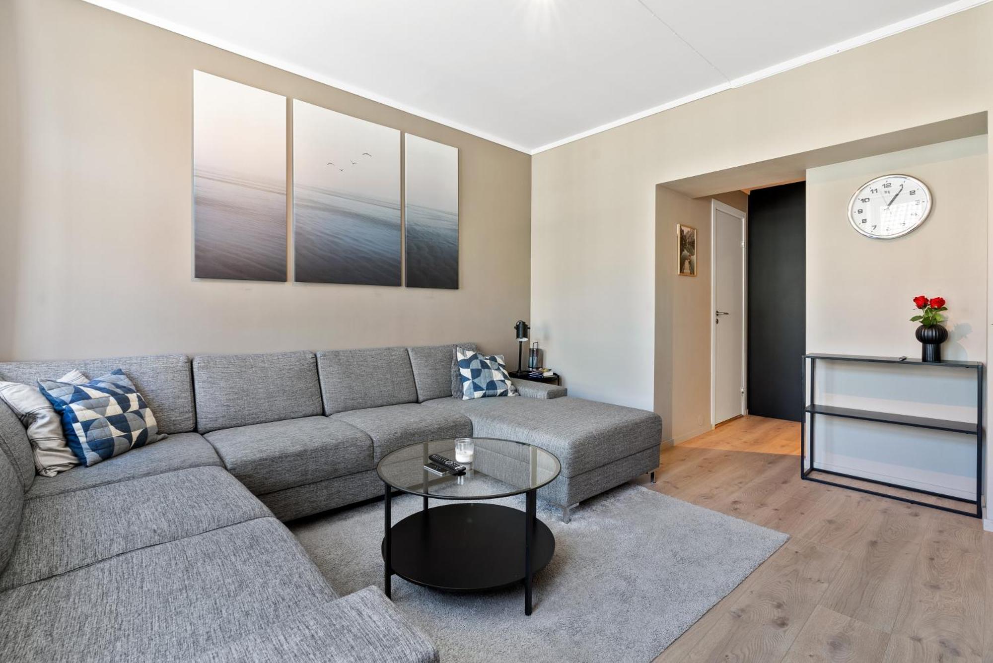 Ny Sentral Og Moderne Apartment